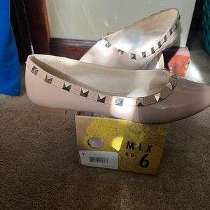 MIX 6 Flat Natural Dress Shoes